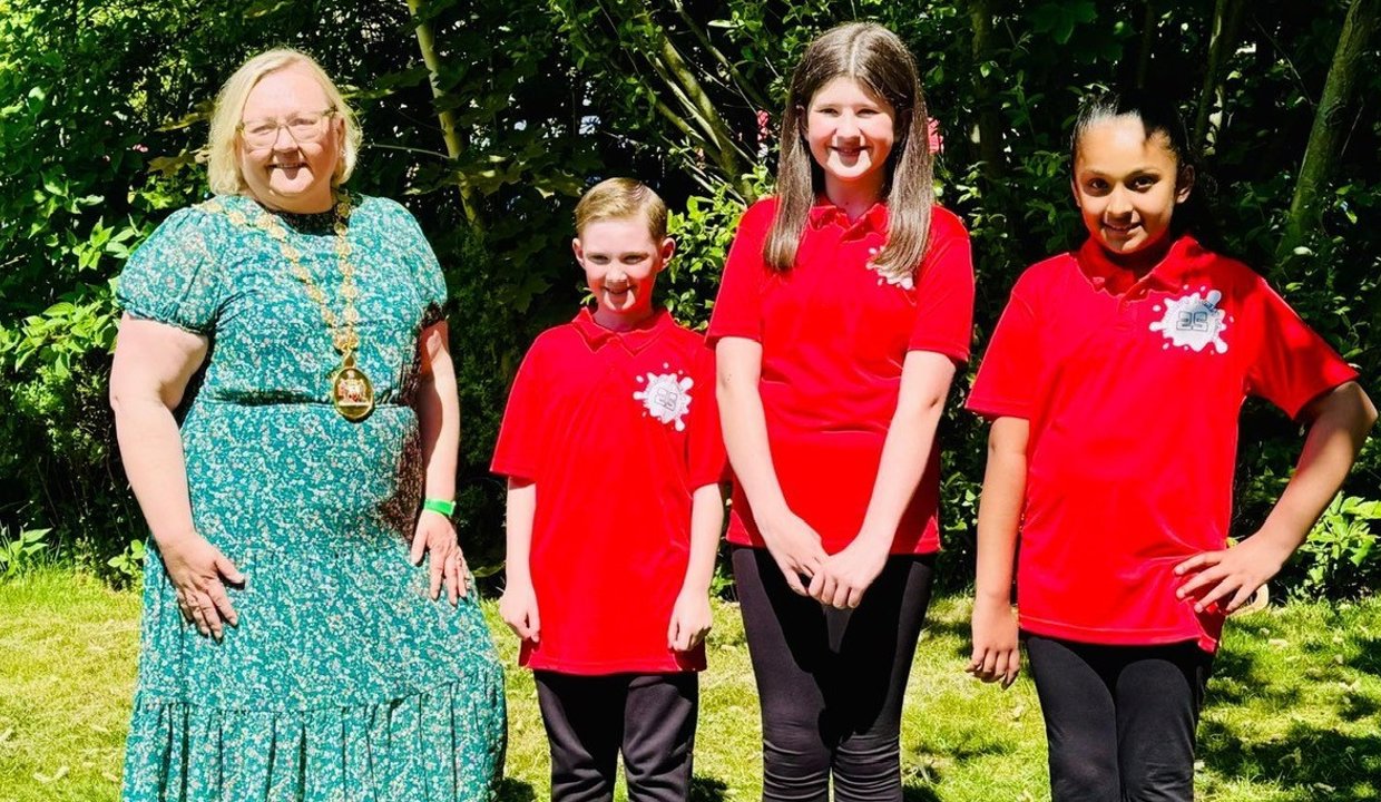 Cllr Renwick with the new Bishopbriggs Youth Ambassadors