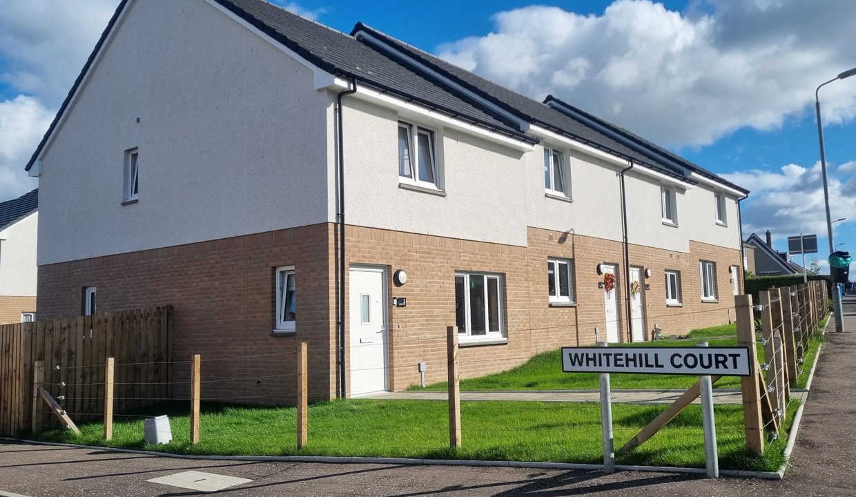 Whitehill Court, Kirkintilloch – Caledonia HA – A terrace of affordable houses completed in 2026 by Caledonia Housing Association at Whitehill Court, Kirkintilloch.