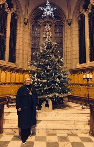 Provost at Christmas Tree in St David’s Memorial Park Church in Kirkintilloch.