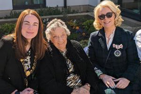 Dot is pictured with Depute Provost (left) and Maureen Cummings in the sunshine outside her home 