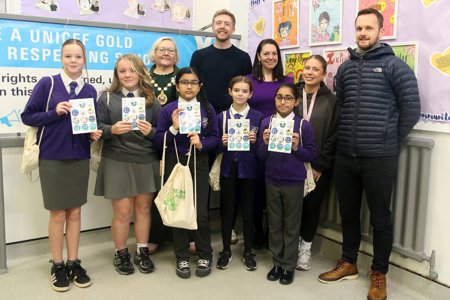 the winning pupils at Wester Cleddens with their teachers, Provost Renwick and Transport Development Officer Stuart Tilston